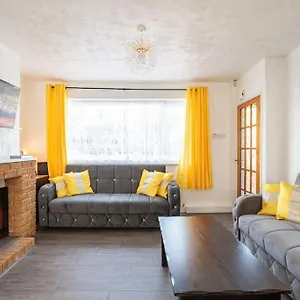 Cosy House #lea Hall Train Station #bhx #nec #nia Birmingham
